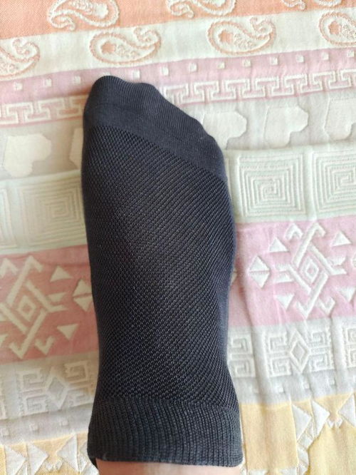 滿芳庭測評(píng)出品 上手雅贊男款襪子半月,小編選擇是對(duì)的